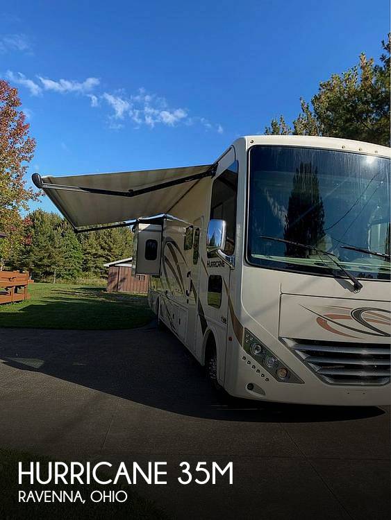 2019 Thor Motor Coach Hurricane 35M
