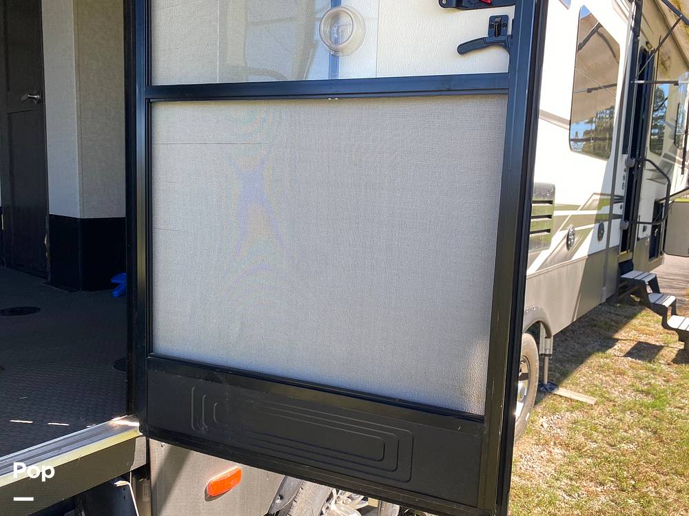 Used 2017 Keystone Raptor 425TS for sale in Sarasota, FL