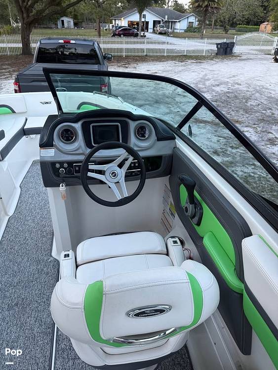 Boats For Sale by owner | 2016 Chaparral 243 vrx