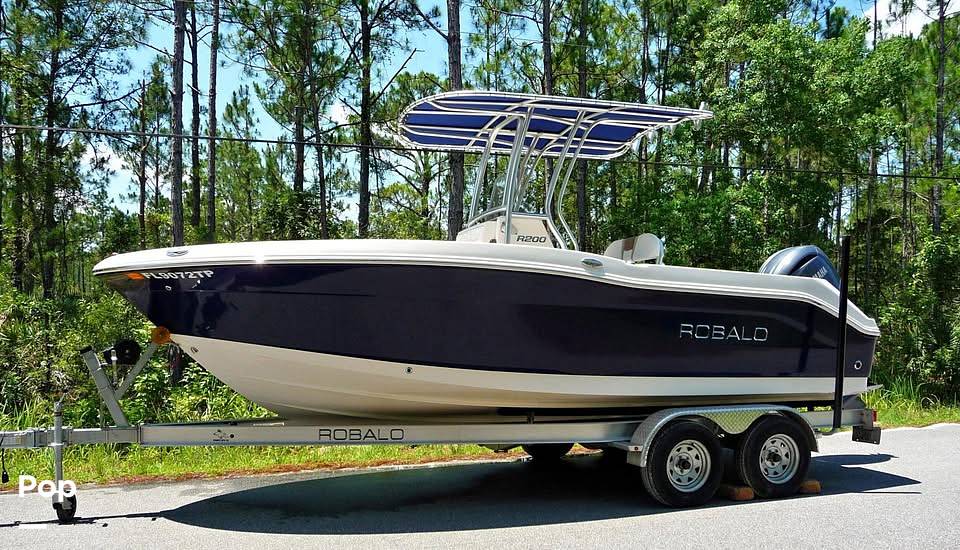 Boats For Sale by owner | 2017 Robalo 200