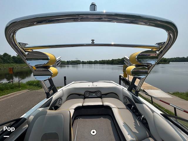 Boats For Sale by owner | 2014 Malibu Wakesetter 21 VLX