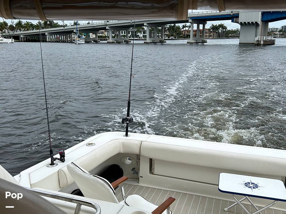 Boats For Sale by owner | 2000 Sea Ray 330 Express Cruiser
