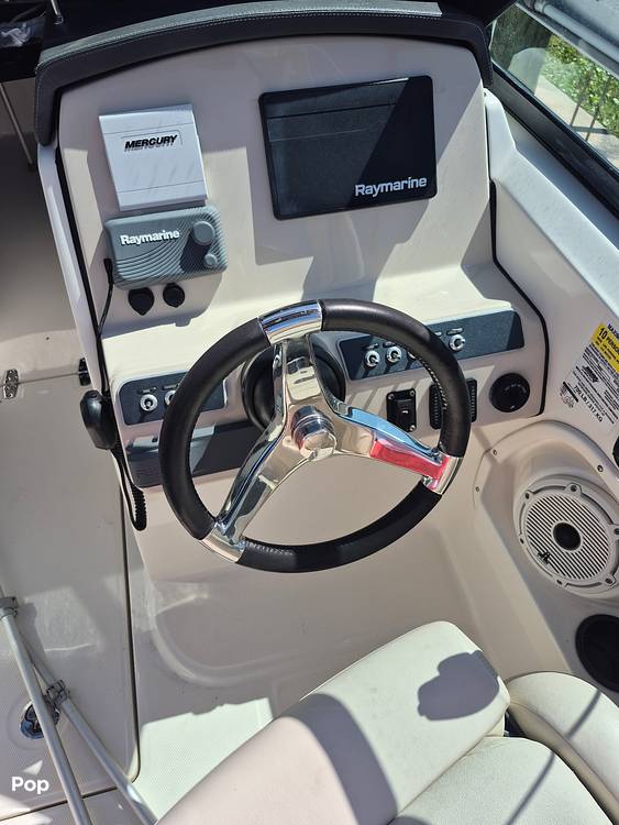 Boats For Sale by owner | 2019 Boston Whaler 230 Vantage