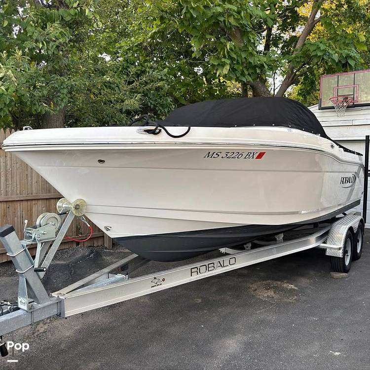 Robalo Boats For Sale by owner | 2024 Robalo R207
