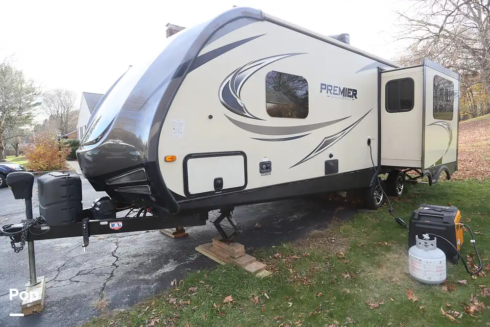 2017 Premier 24RKPR