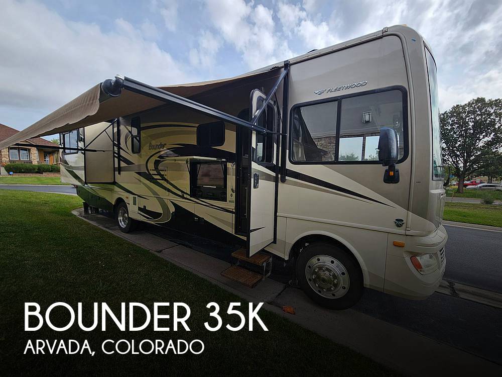 2014 Fleetwood Bounder 35K