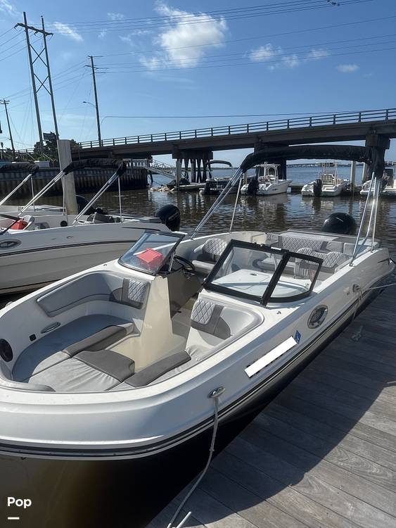 Power boats For Sale in Delaware by owner | 2022 Bayliner VR6 OB