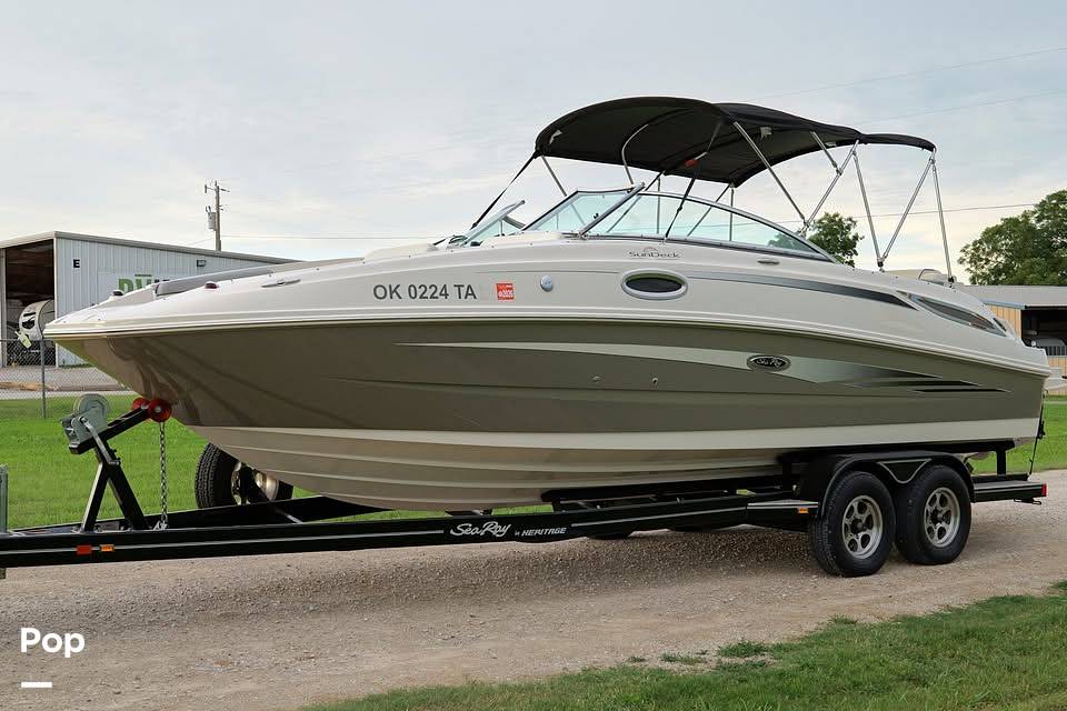 Deck Boats For Sale by owner | 2010 Sea Ray Sundeck 260