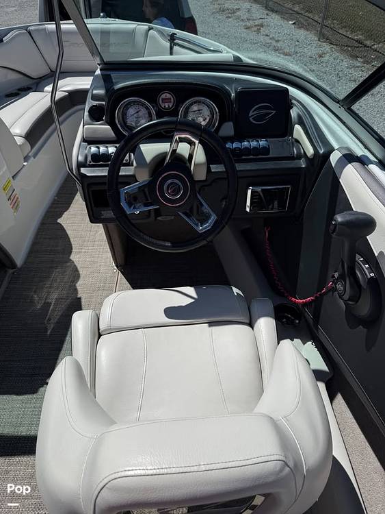 Crownline Ski Boats For Sale in Ohio by owner | 2019 Crownline 215 ss