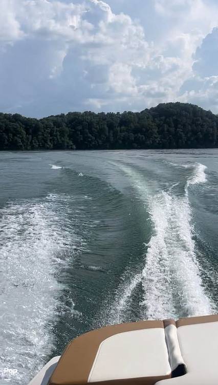 Boats For Sale by owner | 2021 Bayliner vr5