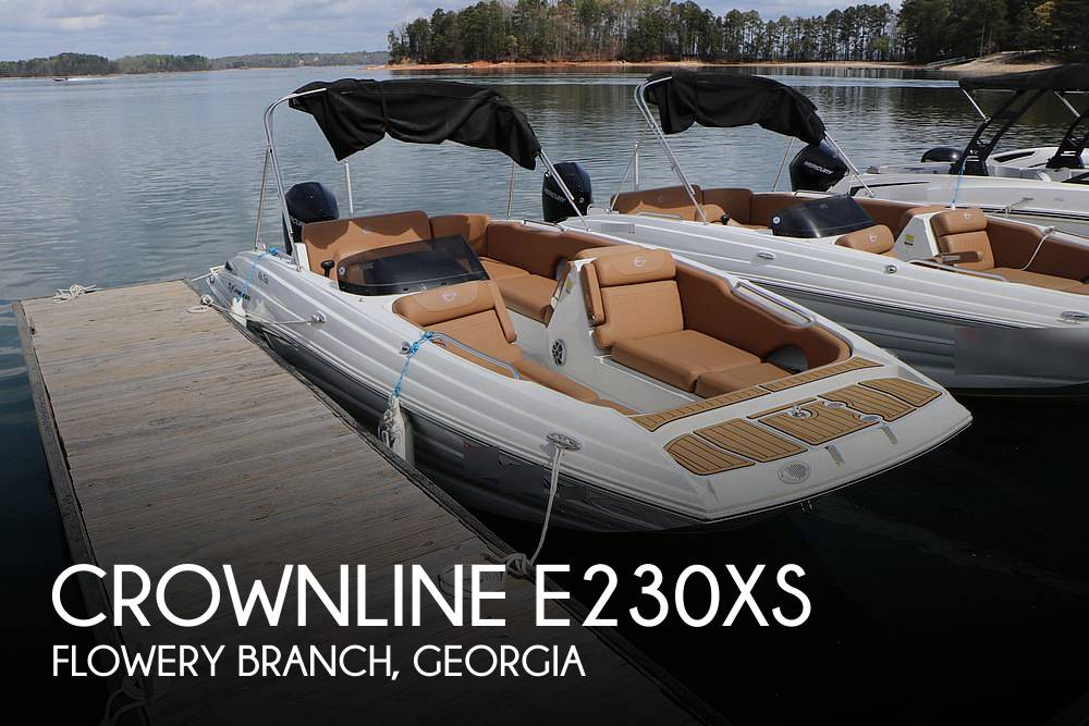 2025 Crownline E230XS