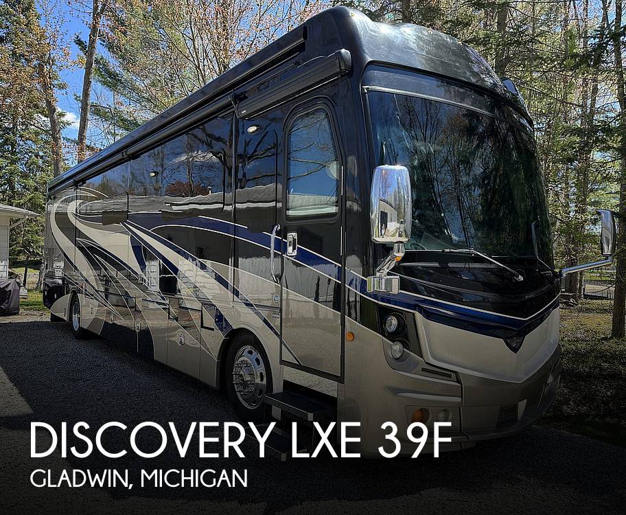 2018 Fleetwood Discovery LXE 39F
