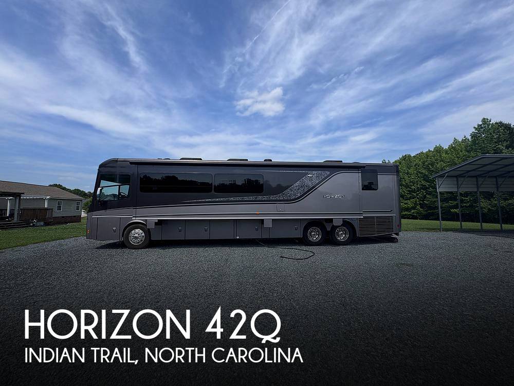 2019 Winnebago Horizon 42Q