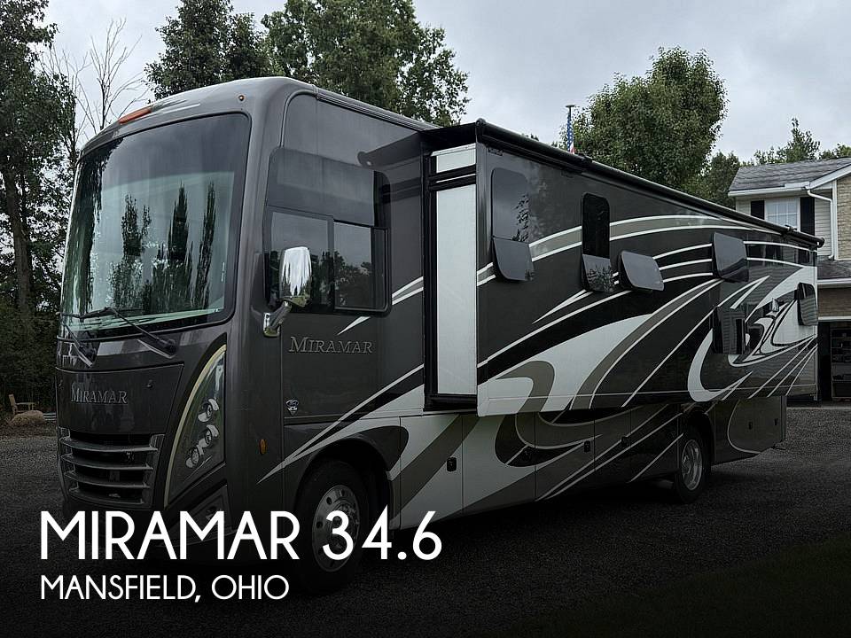 2022 Thor Motor Coach Miramar 34.6