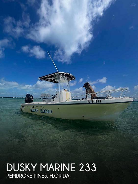 2005 Dusky Marine 233
