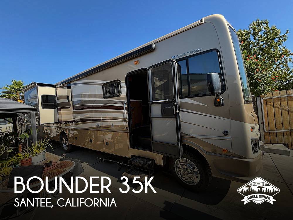 2017 Fleetwood Bounder 35K