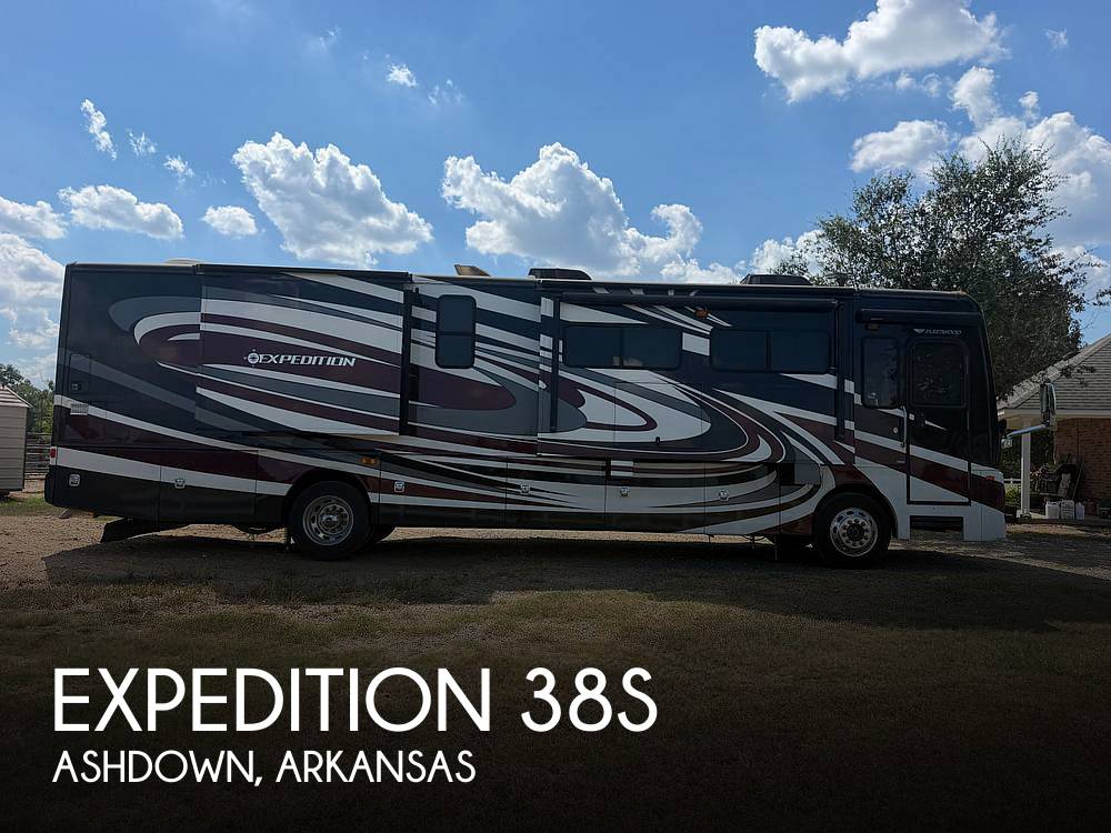 2013 Fleetwood Expedition 38S