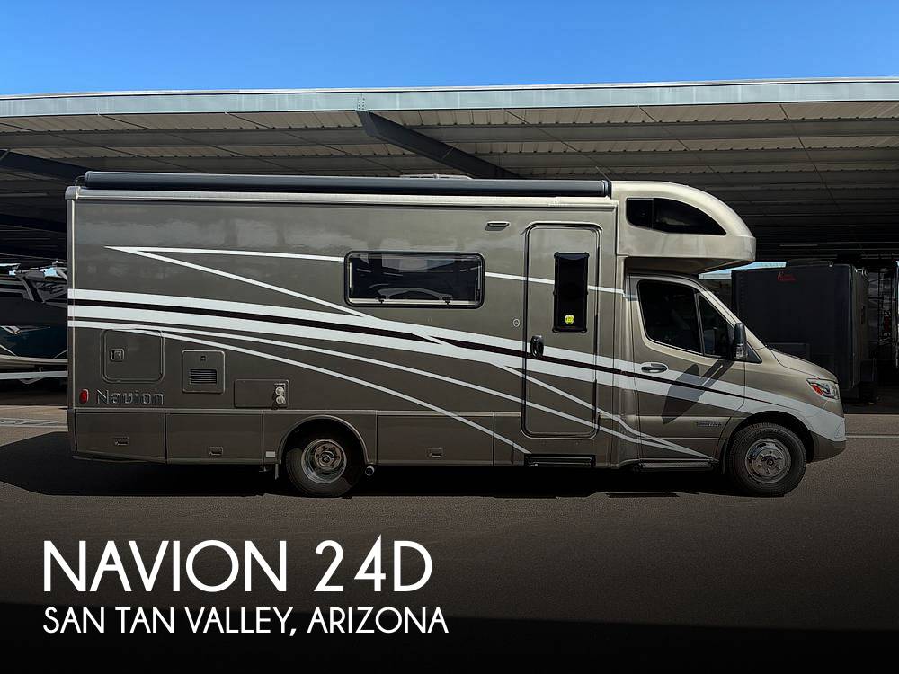2021 Winnebago Navion 24D