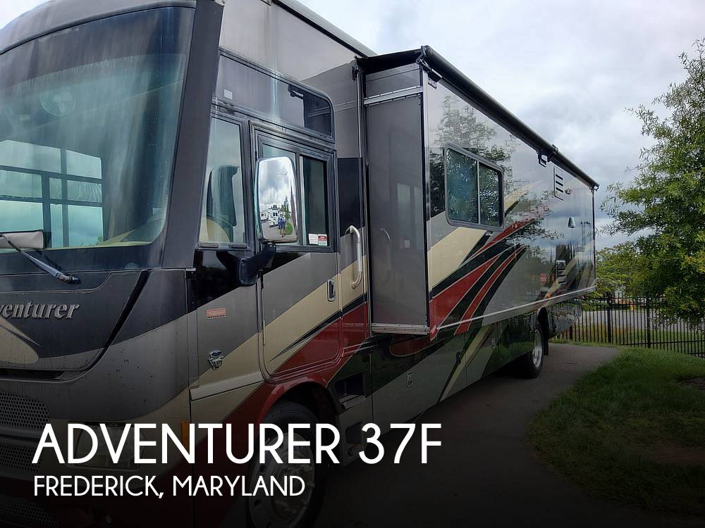2013 Winnebago Adventurer 37F