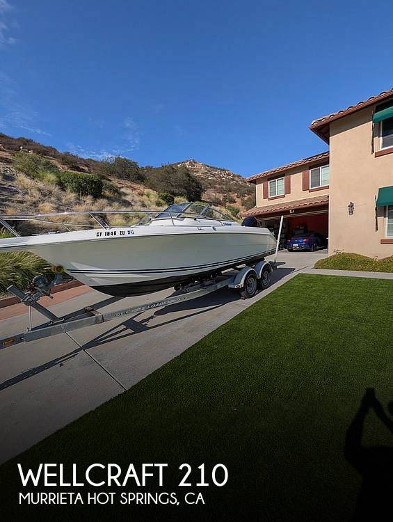 2000 Wellcraft 210 Sportsmen