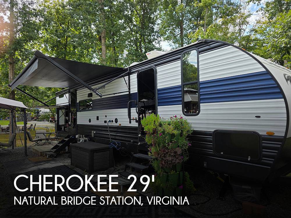 2023 Forest River Cherokee Black Label 294GEBG
