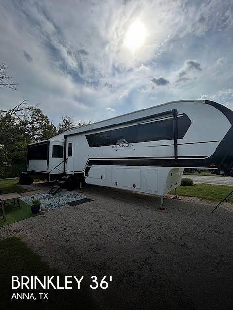 2025 Brinkley Model Z 3610