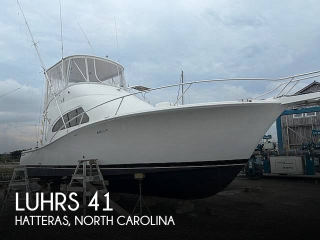 2005 Luhrs 41 Convertible
