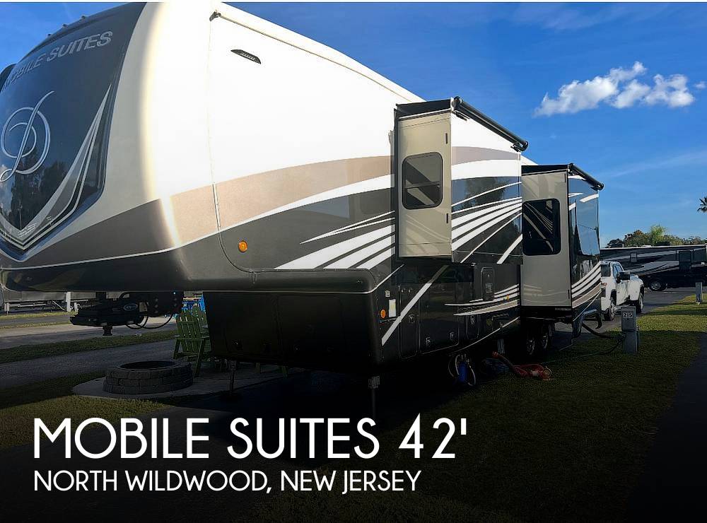 2022 DRV Mobile Suites 42RKDB