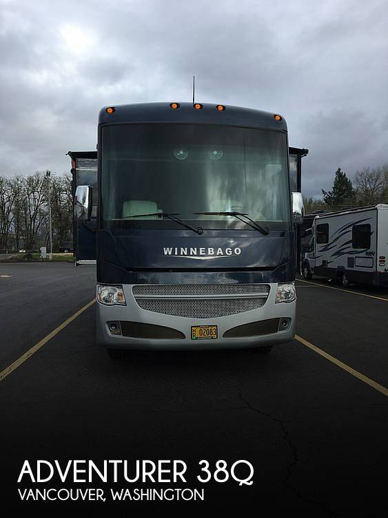 2014 Winnebago Adventurer 38Q