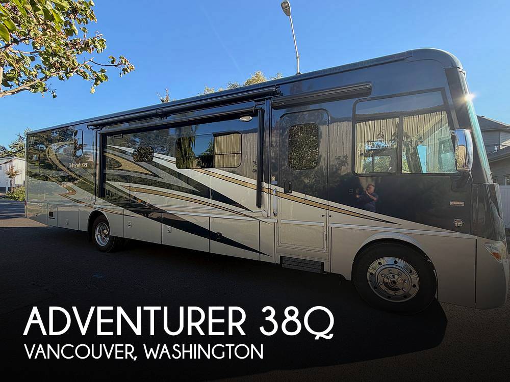 2014 Winnebago Adventurer 38Q