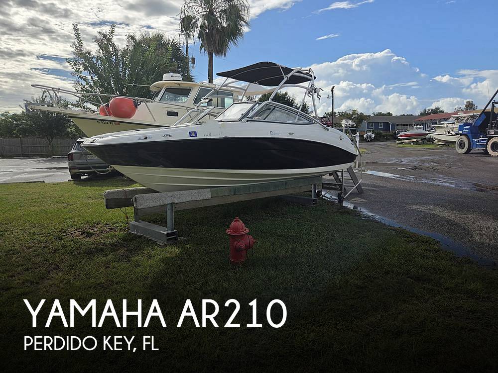 2011 Yamaha AR210
