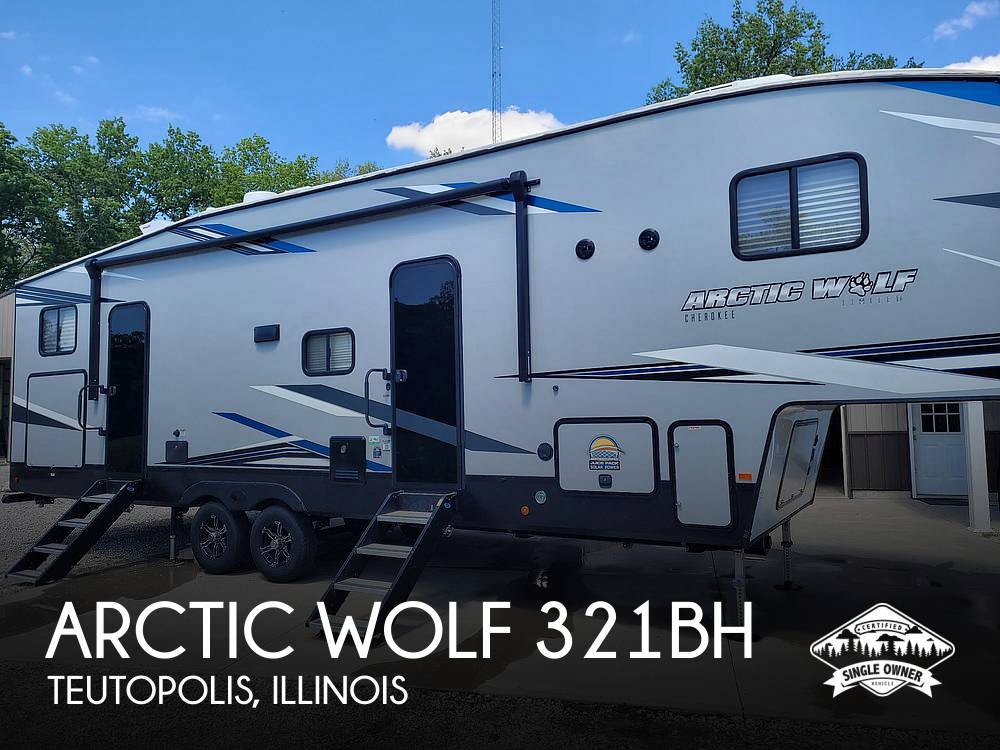 2022 Cherokee Arctic Wolf 321BH