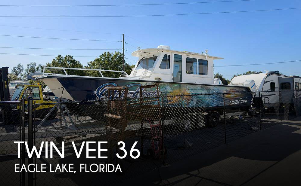2011 Twin Vee 36 Cat Pilot House